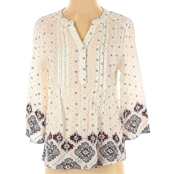 fun 2 fun Tops - Fun2fun Printed Blouse size M in white with burgundy printed detailing